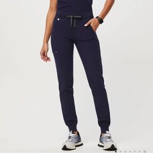 Women's Small Zamora Jogger Scrub Pants Figs